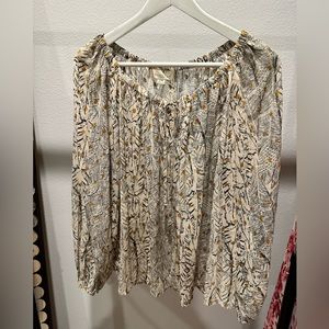 Vici blouse - ostrich gold dot print